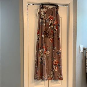 Mauve shorts with skirt